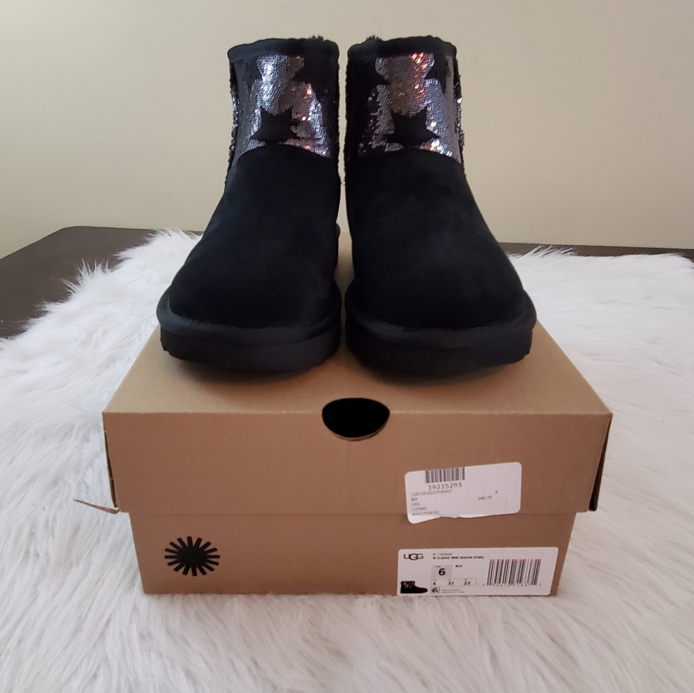 UGG 6 Classic Mini Sequin Stars Blk Suede Boots - Picture 2 of 10
